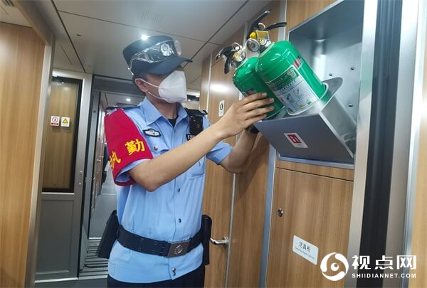 延安铁路公安处乘警支队辅警：护航出行路 履职显担当