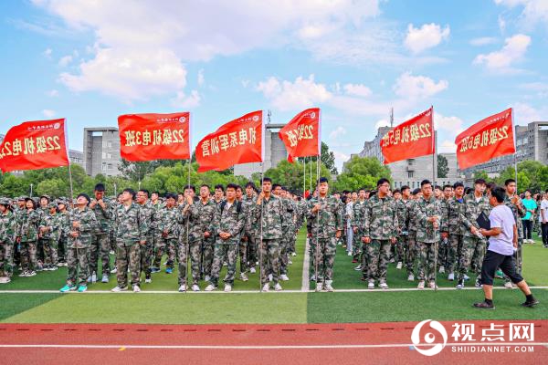 神木职教中心2022级新生军训动员大会如期召开