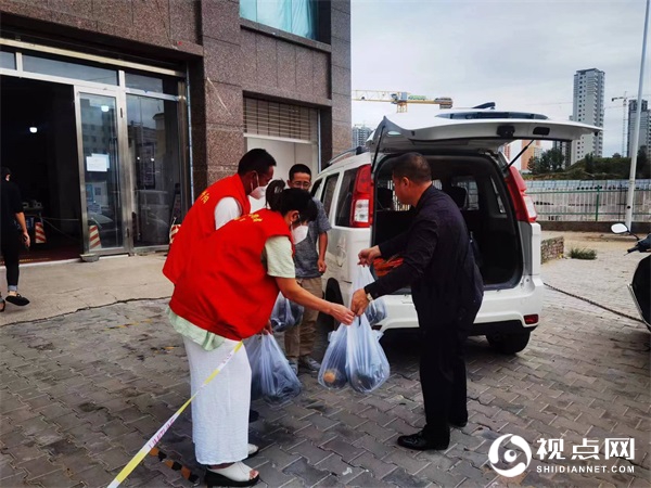 榆阳区驼峰路街道桃源路社区：同心抗疫有温度 全力保障显担当