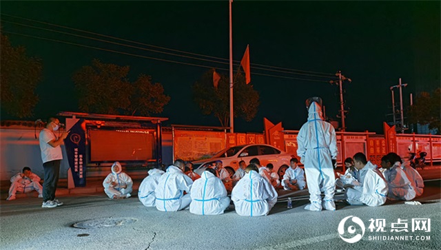 神木市第八中学杨锦宇：疫区的秋雨