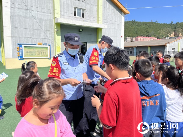 延安铁警进校园 点亮平安开学季