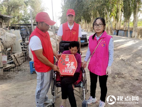 新疆第一师三团三连：情系中秋 慰问暖人心