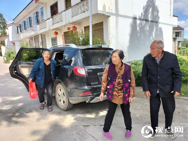 汉中市西乡县堰口镇在疫苗接种中传送党的亲切关怀