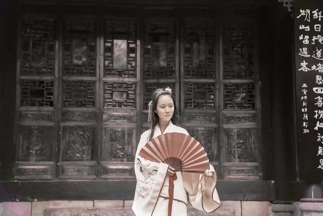 电视剧《嫁金钗》剧照
