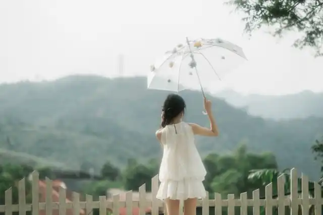 “我为群众办实事”要“接地气、沾土气”